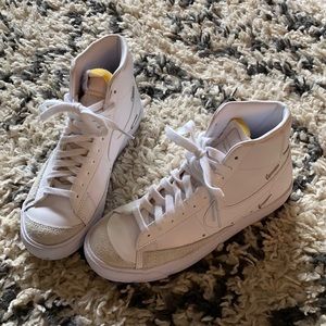 Nike Blazer Mid 77 Vintage size 7